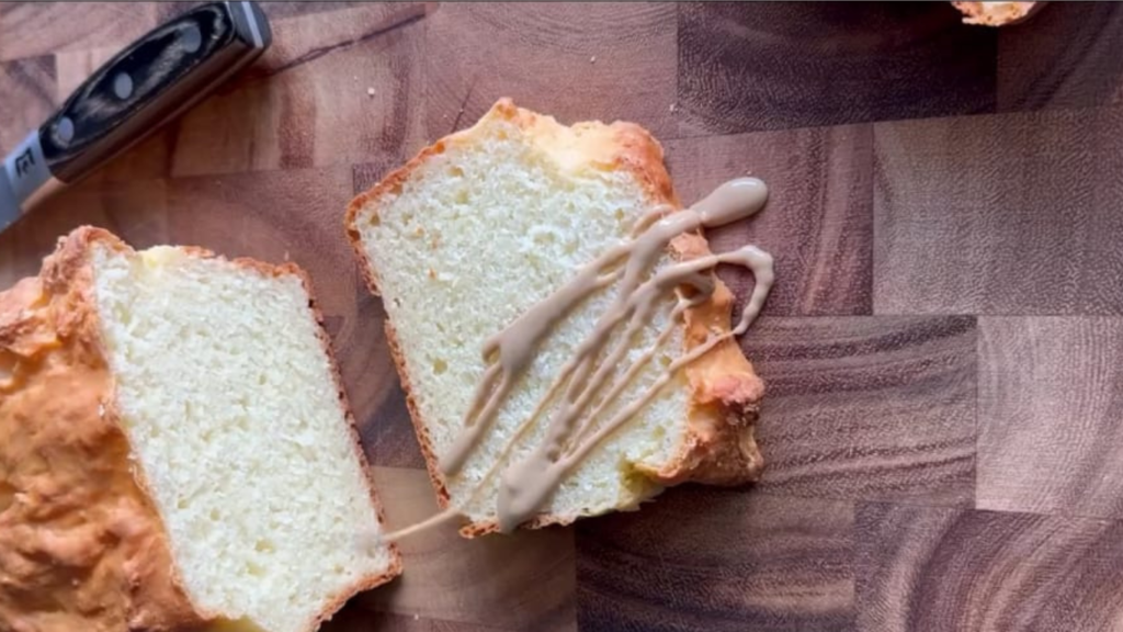 2-Ingredient Yogurt Bread (Easy, No-Knead Recipe)